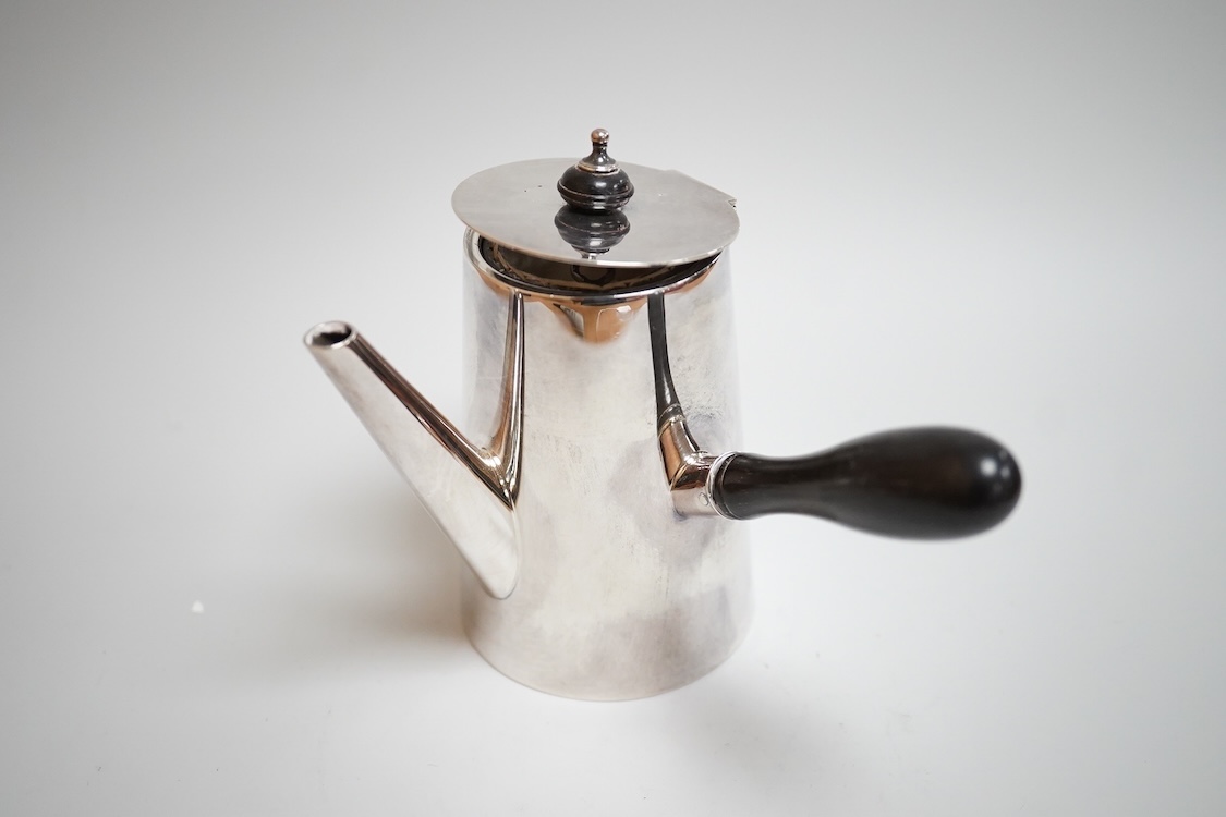 Sundry silver including two George V silver sauce boats, a silver café au lait pot, a small silver cream jug, three small silver dishes, a silver mounted glass sugar sifter and a silver mounted glass ashtray.